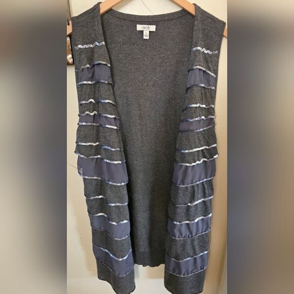 Cache Dark Gray and Silver Sequin Vest L - Picture 3 of 6